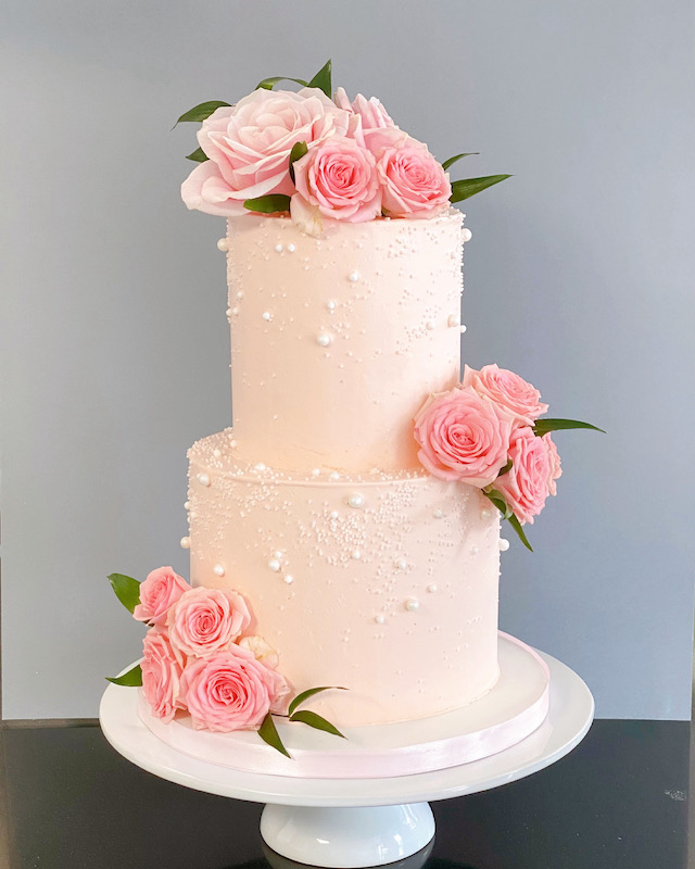 wedding cake rose et perles