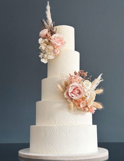 wedding cake blanc et rose