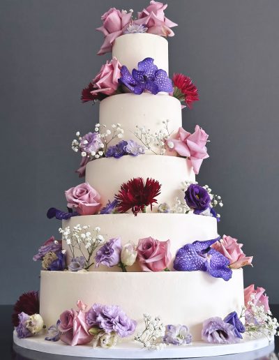 grand wedding cake violet mauve